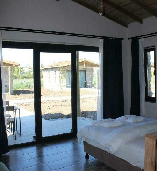 פנסיון Mavriya