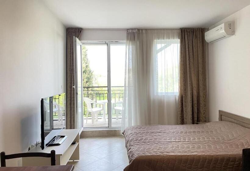 Ravda Family Resort. Park&sea