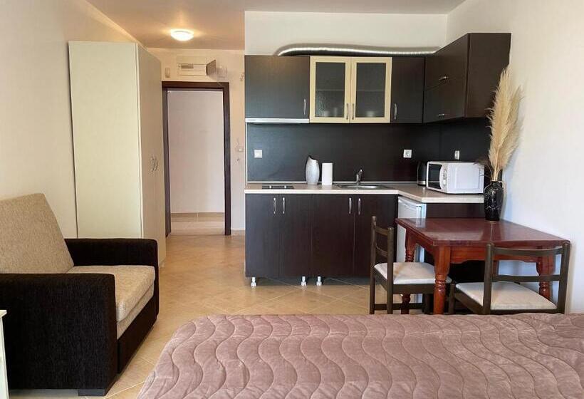 Ravda Family Resort. Park&sea