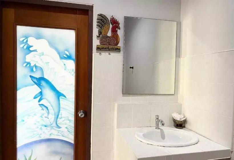 リゾートホテル พิณทอง รีสอร์ท