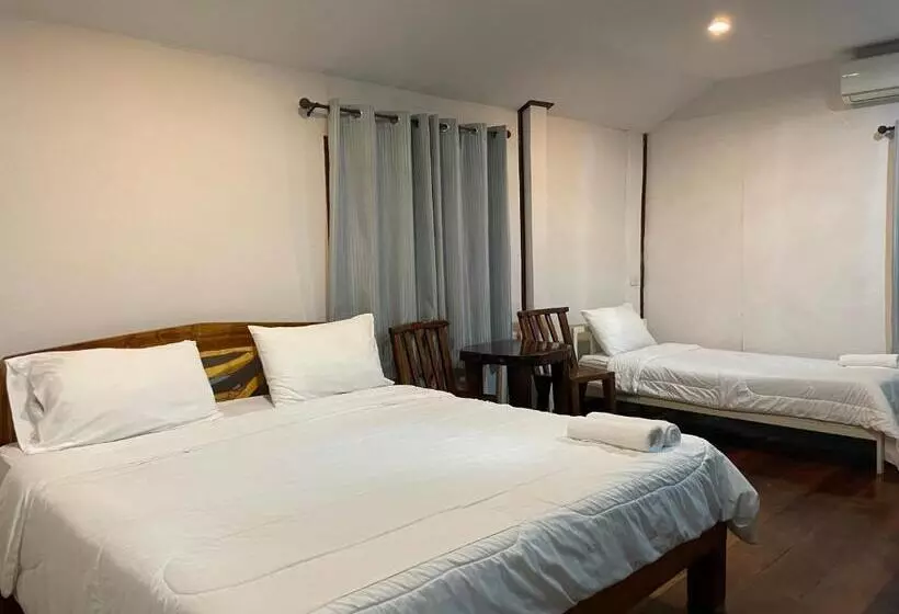 Lomakeskus บ้านระการีสอร์ต