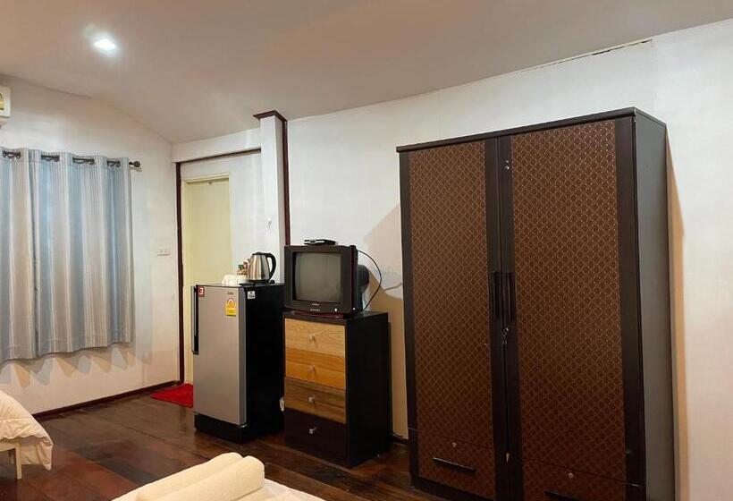 渡假胜地  บ้านระการีสอร์ต