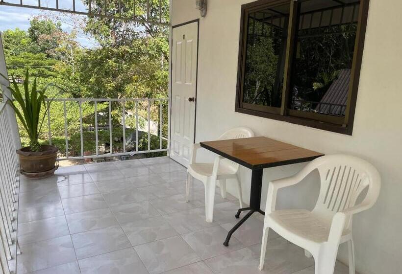 渡假胜地  บ้านระการีสอร์ต