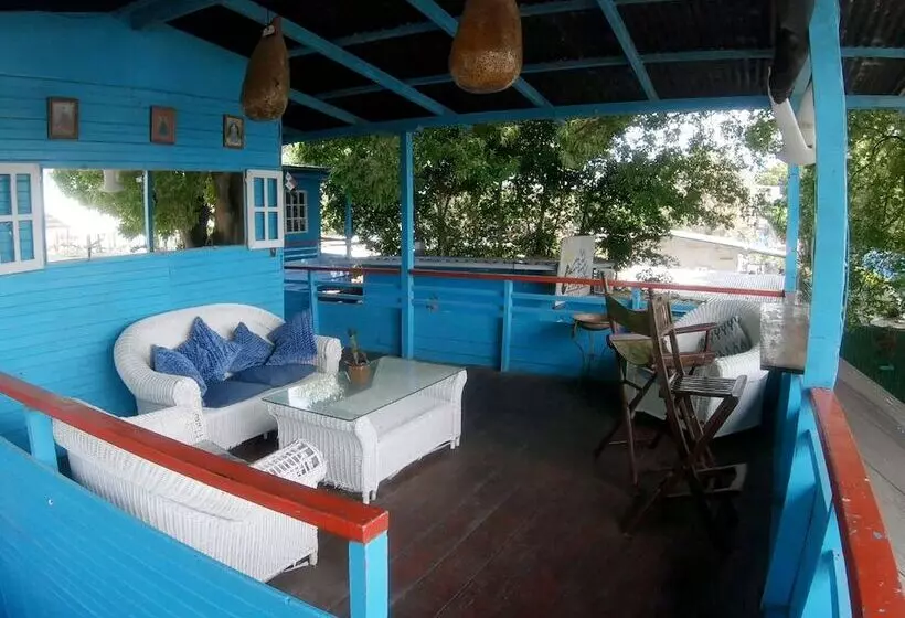 Retkeilymaja Hostal Corotu