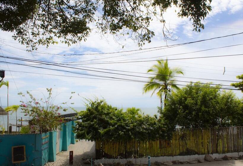 Herberge Hostal Corotu