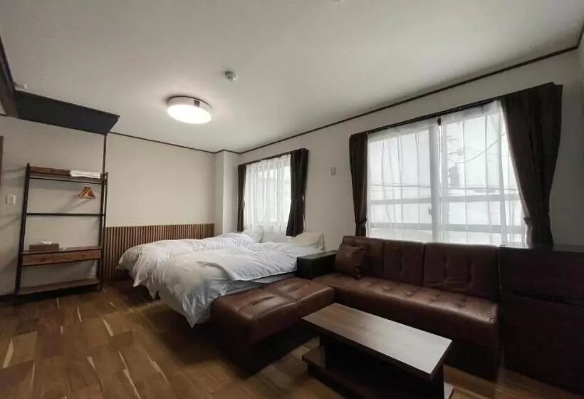 Aamiaismajoitus (B&B) Japow House 2 On Main Street