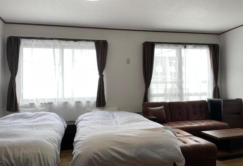 Bed and Breakfast Japow House 2 On Main Street