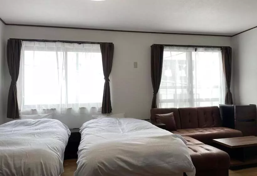 Aamiaismajoitus (B&B) Japow House 2 On Main Street