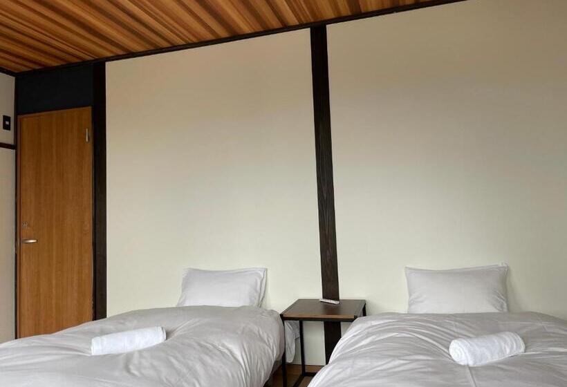 Bed and Breakfast Japow House 2 On Main Street