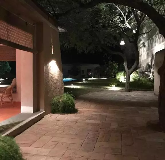 ホテル Deeppura Garh