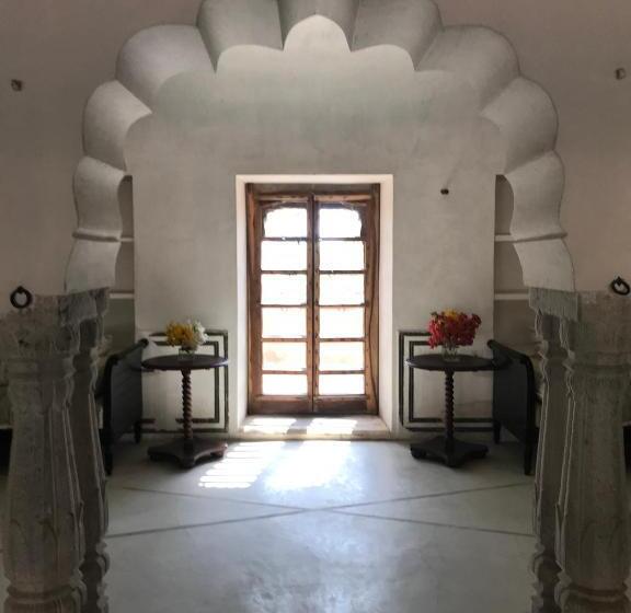 Отель Deeppura Garh