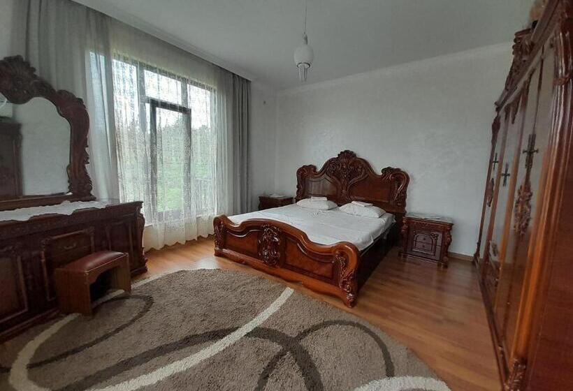 پانسیون Vila Chakvi