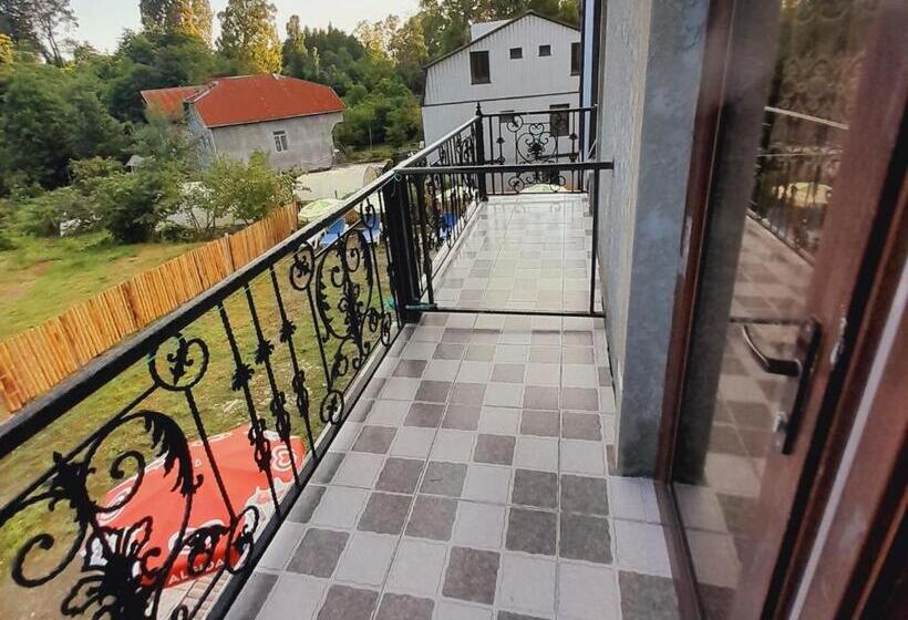 پانسیون Vila Chakvi