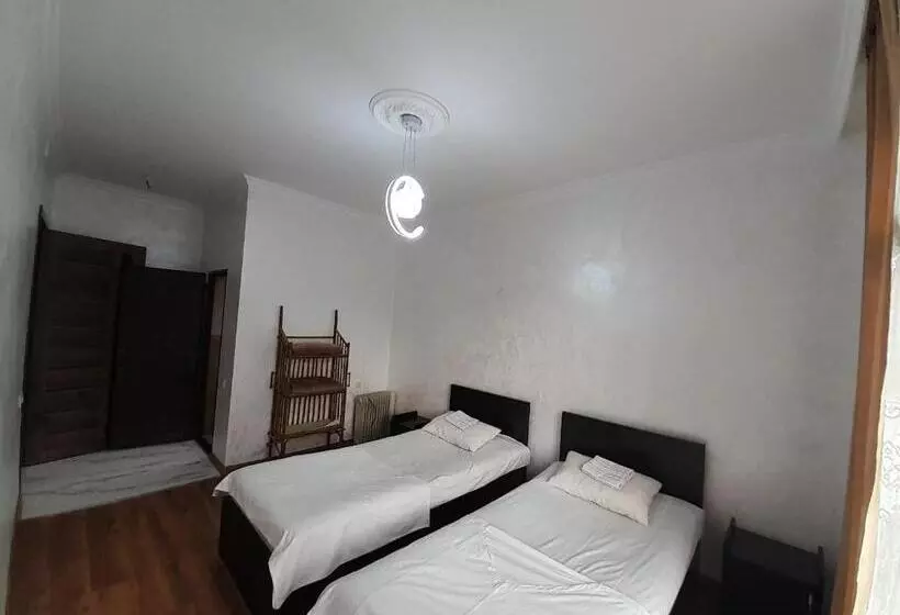 پانسیون Vila Chakvi