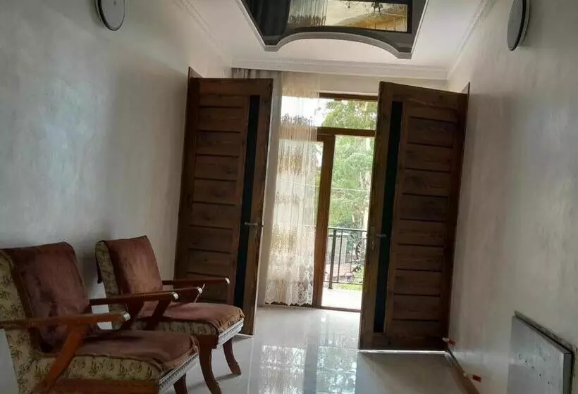 پانسیون Vila Chakvi