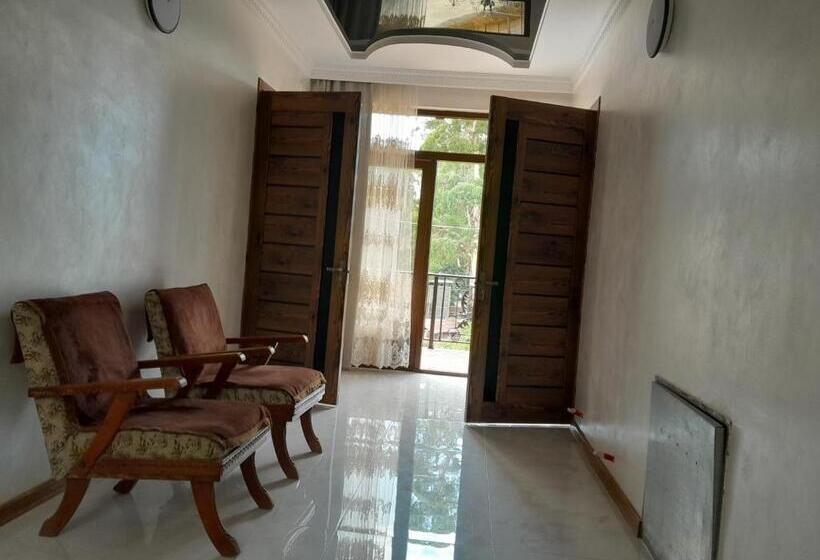 پانسیون Vila Chakvi