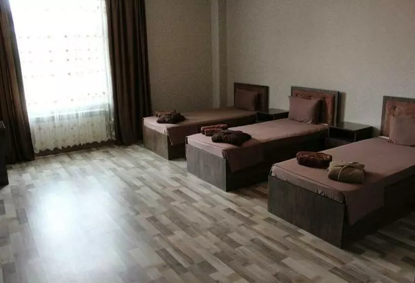 استراحتگاه Nur Naftalan