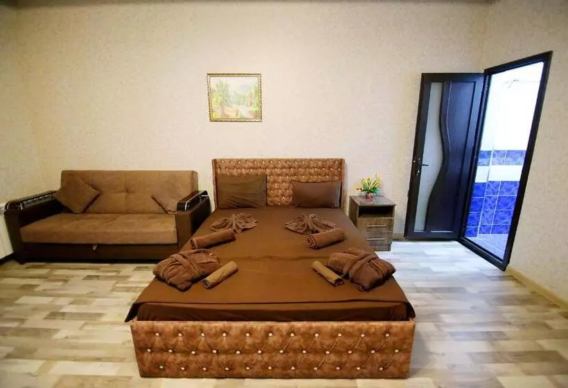استراحتگاه Nur Naftalan