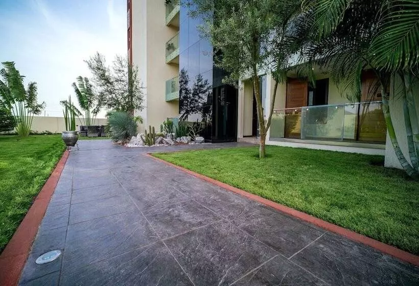 Alexander Palace Hotel Apartment