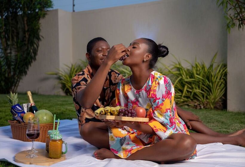 Alexander Palace Hotel Apartment