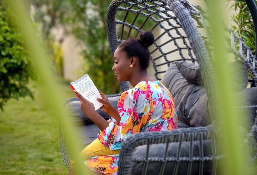 Alexander Palace Hotel Apartment