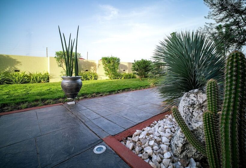 Alexander Palace Hotel Apartment