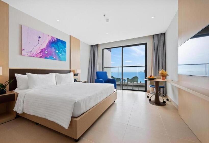 هتل Arena Cam Ranh Beach Resort