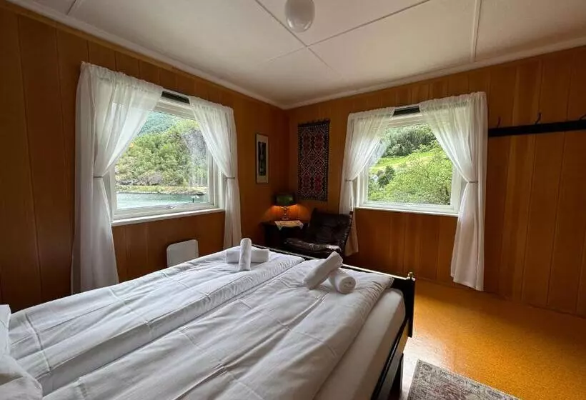 ユースホステル Svingen Guesthouse Panoramic Fjord Views In Flåm