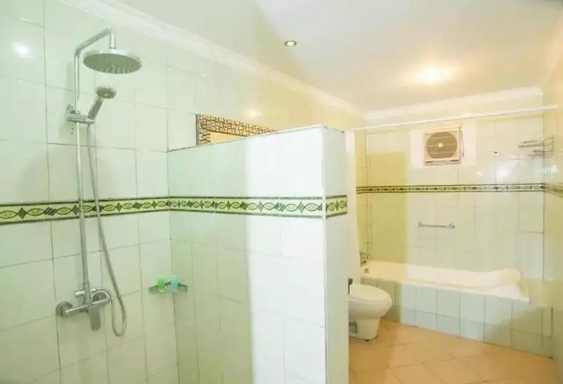 ホテル Attara Heritage Senggigi