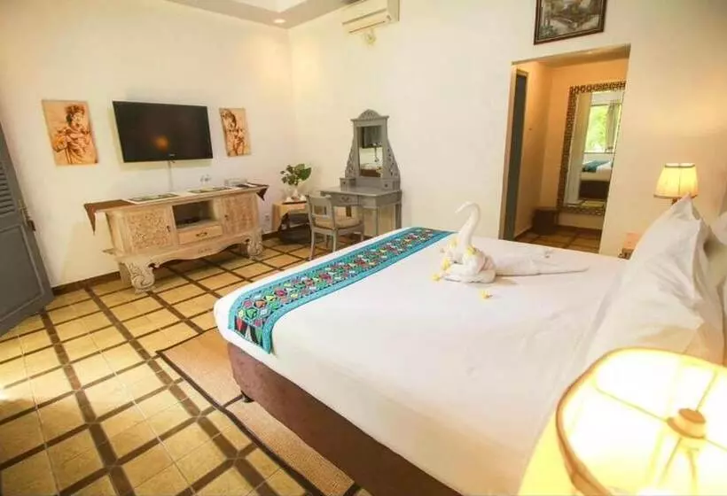 ホテル Attara Heritage Senggigi