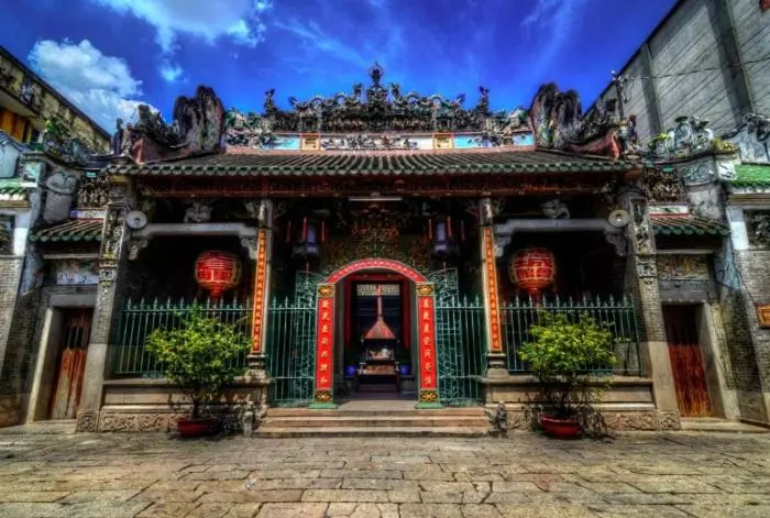 هتل کپسول T Zone Hostel   Quiet Place, Near China Town,ho Thi Ky Street Food,cafe,beer