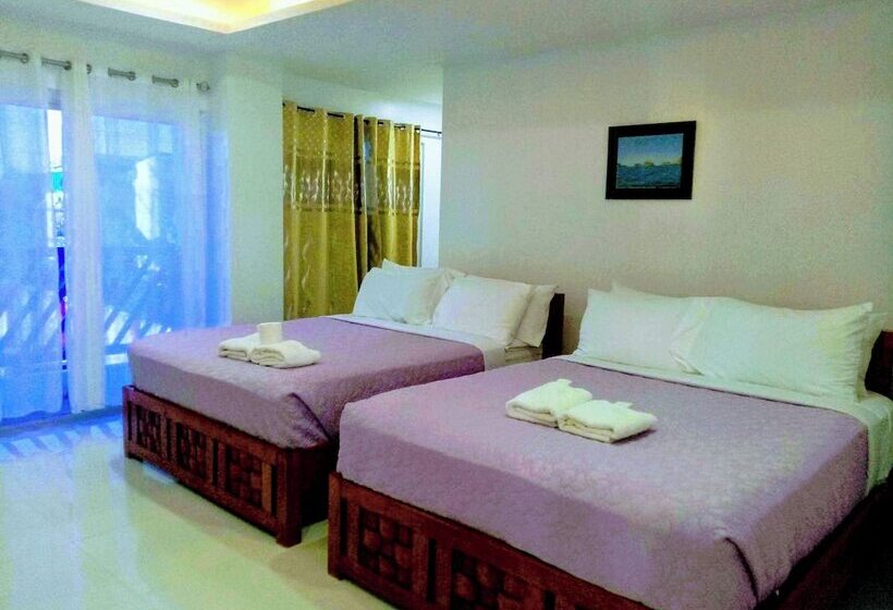 Hotel Empress Island