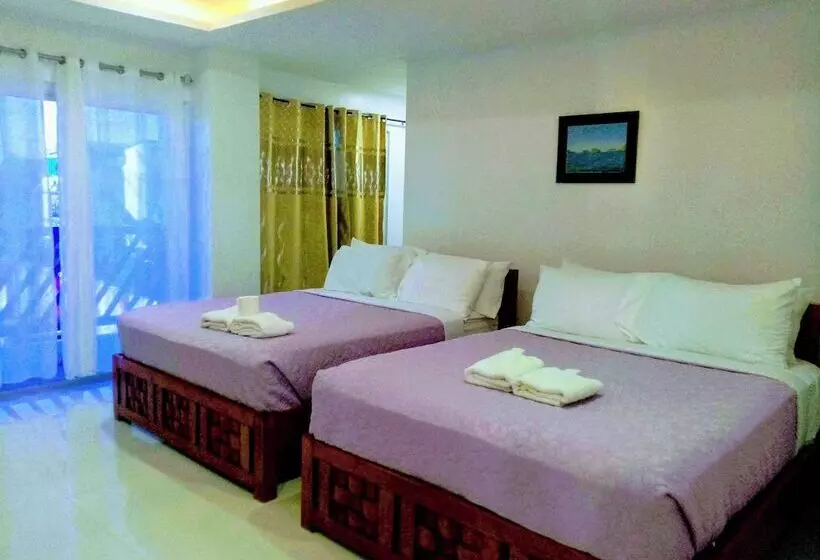 Hotelli Empress Island