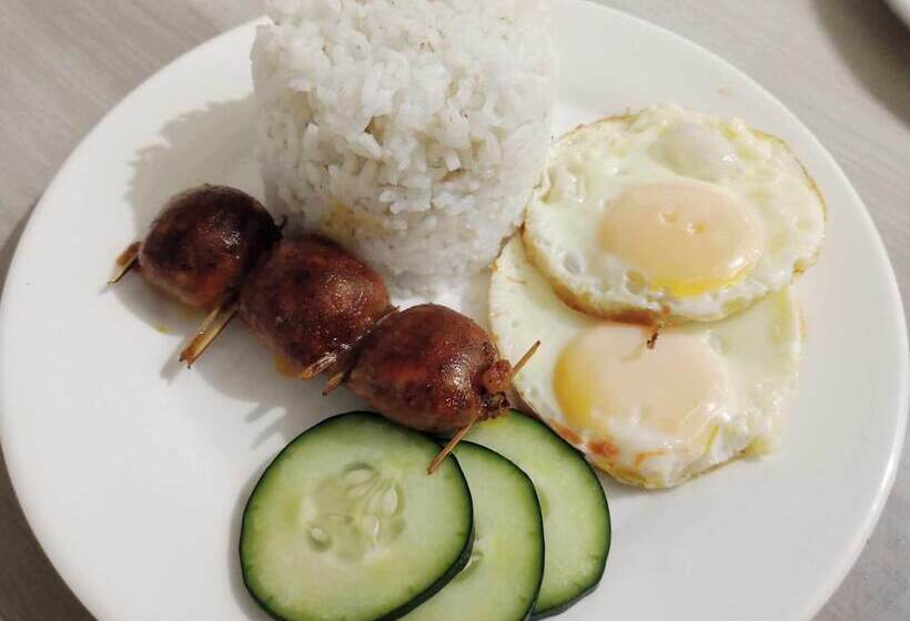 Hotel Empress Island