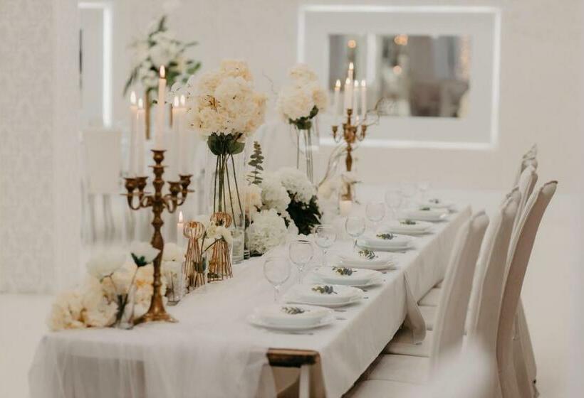 هتل Svadbeni Salon I Prenoćište Milanović