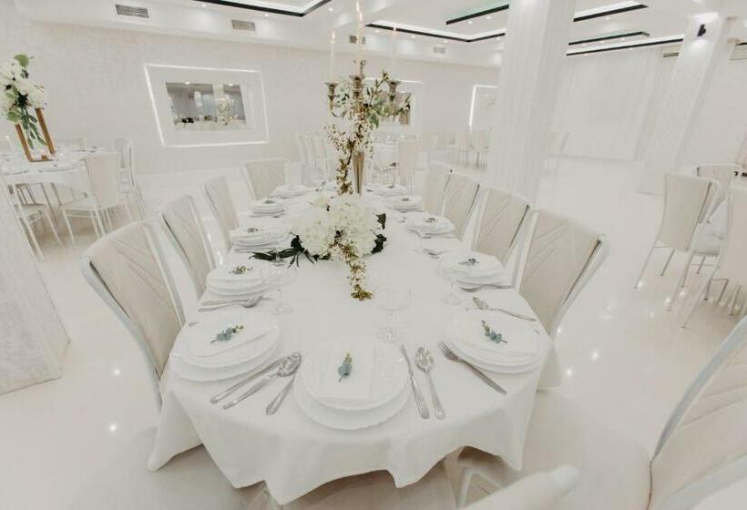 هتل Svadbeni Salon I Prenoćište Milanović