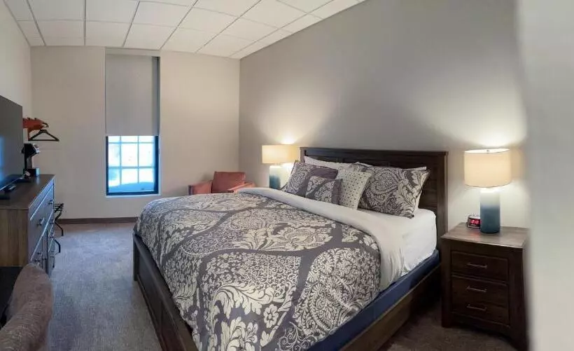 ホテル The Alonzo Ward