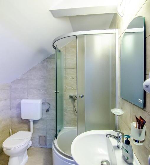 بنسيون Casa Cornelius