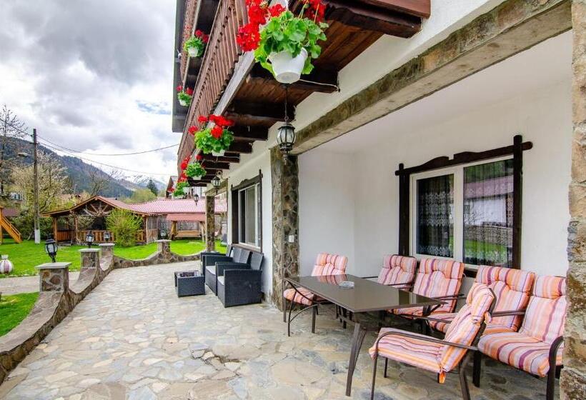 بنسيون Casa Cornelius