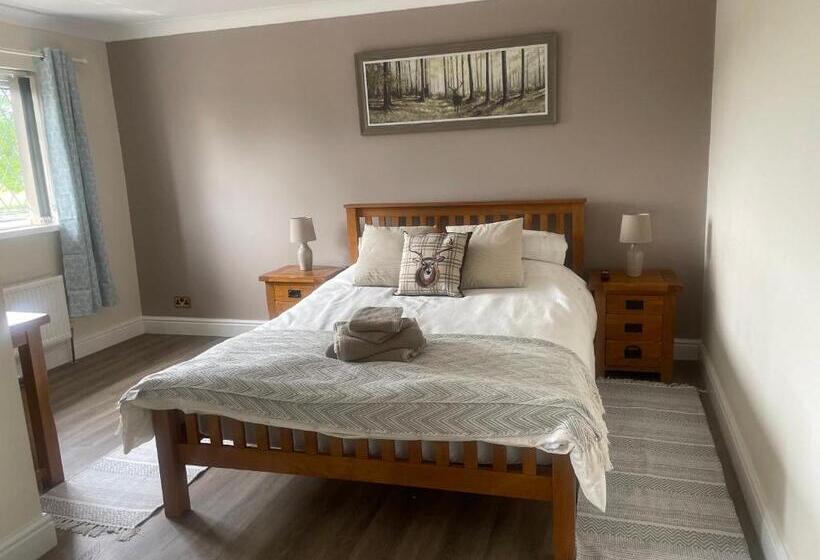 تختخواب و صبحانه The Cottage Inn