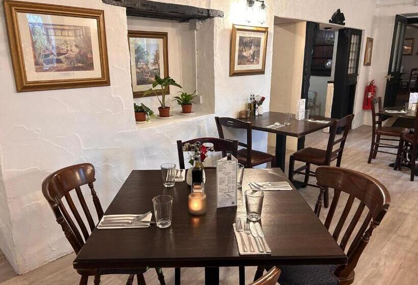 تختخواب و صبحانه The Cottage Inn