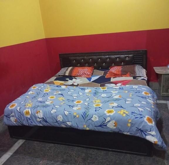 فندق Oyo 81242 Paradise