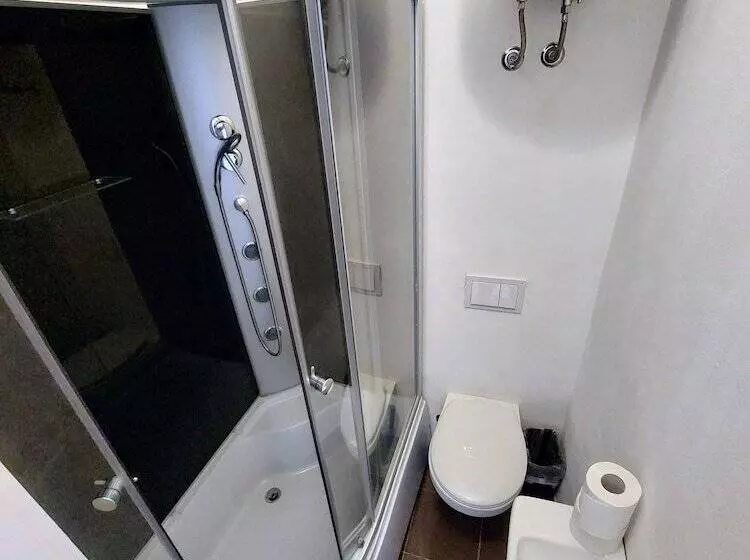 هتل Rose House   Greenline Accomodations