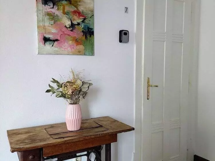 هتل Rose House   Greenline Accomodations