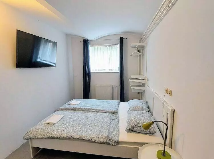 هتل Rose House   Greenline Accomodations