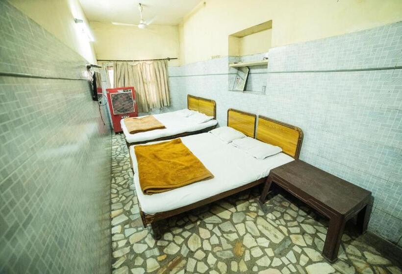 酒店 Raj Guest House