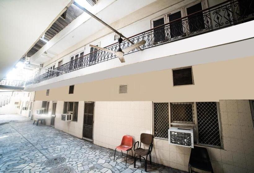 酒店 Raj Guest House