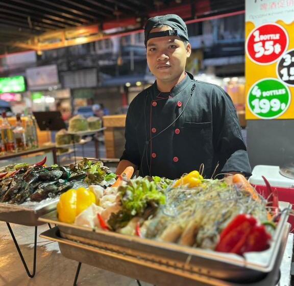 فندق Darling Harbour Residence South Pattaya