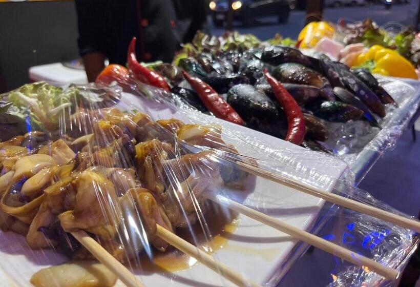 فندق Darling Harbour Residence South Pattaya