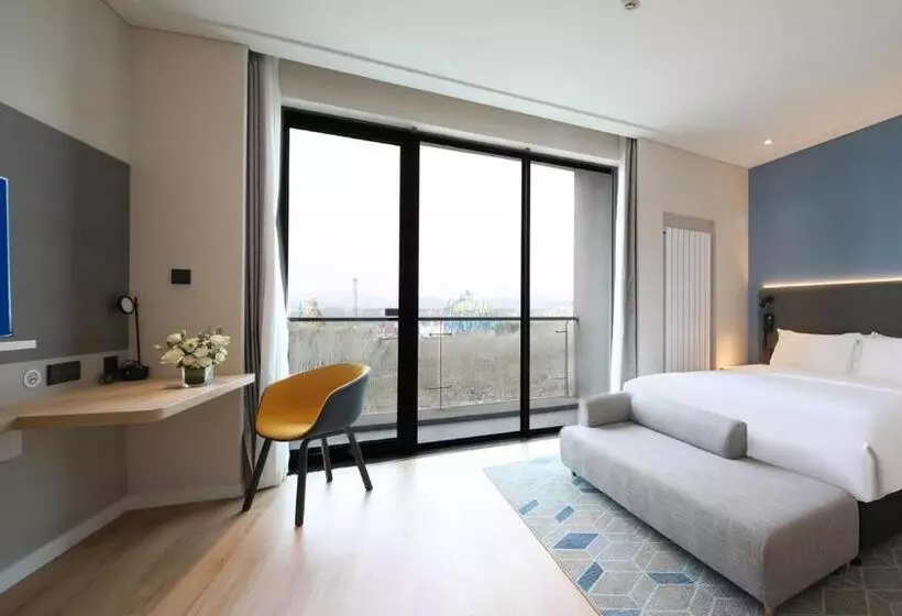 Hotelli Holiday Inn Express Dalian Golden Pebble Beach, An Ihg